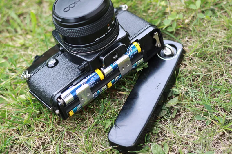 Contax 137 MD battery chamber