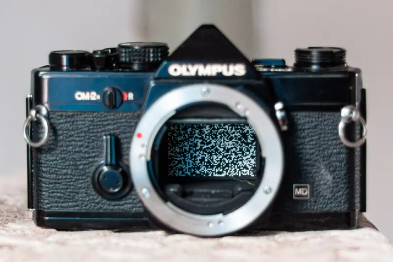 Olympus OM-2n