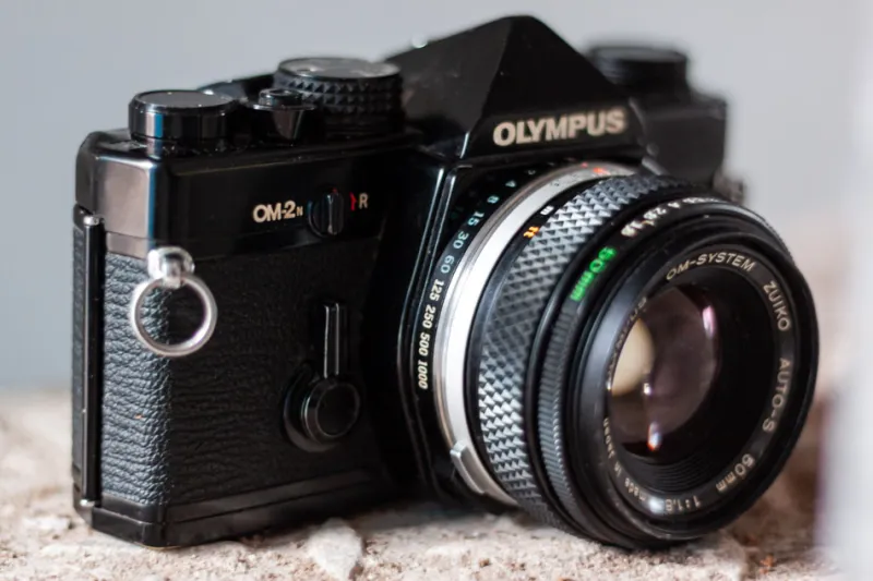 Olympus OM-2n
