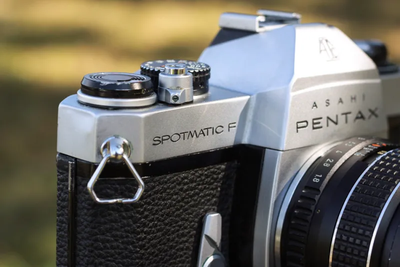 Pentax Spotmatic F side
