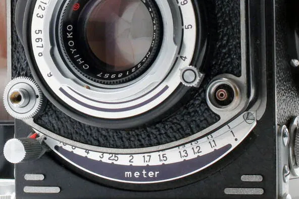 Autocord focus lever