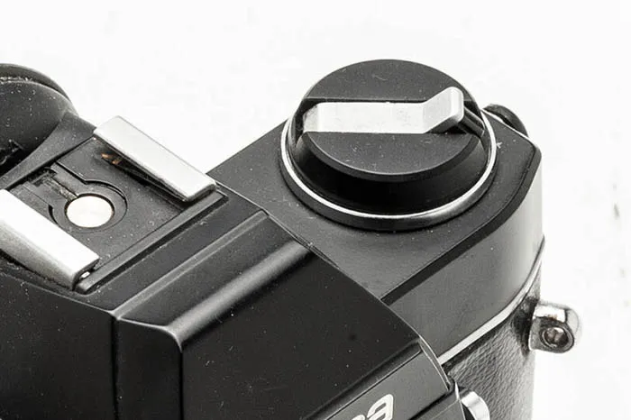 Konica Autoreflex TC rewind knob