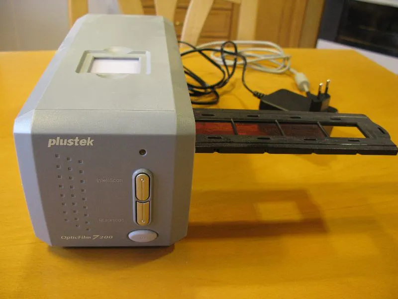 plustek film scanner